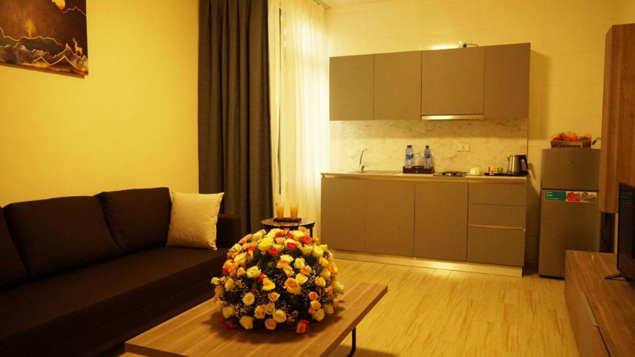 Triple E Hotel And Spa Addis Abeba Exterior foto