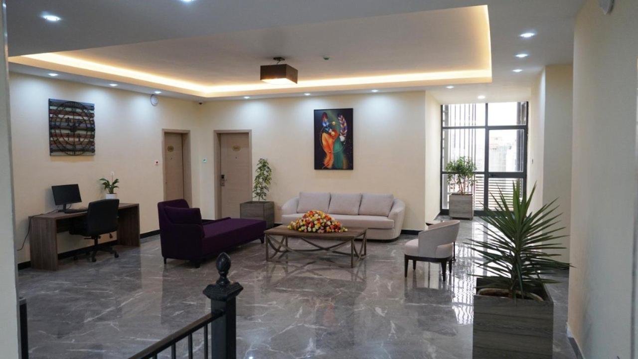 Triple E Hotel And Spa Addis Abeba Exterior foto