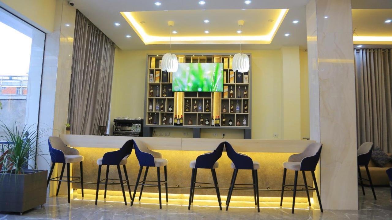 Triple E Hotel And Spa Addis Abeba Exterior foto
