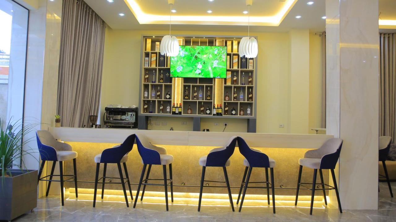 Triple E Hotel And Spa Addis Abeba Exterior foto