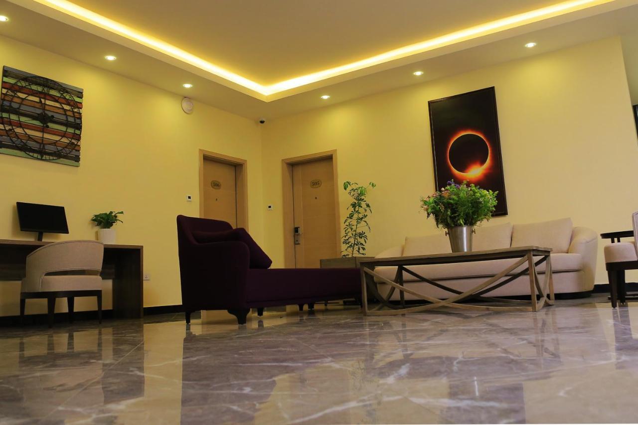 Triple E Hotel And Spa Addis Abeba Exterior foto