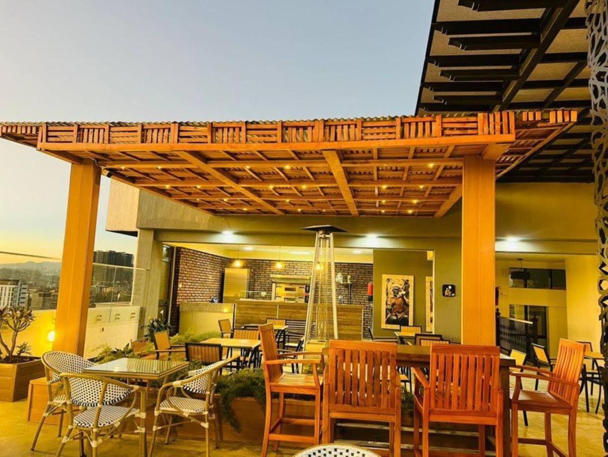 Triple E Hotel And Spa Addis Abeba Exterior foto